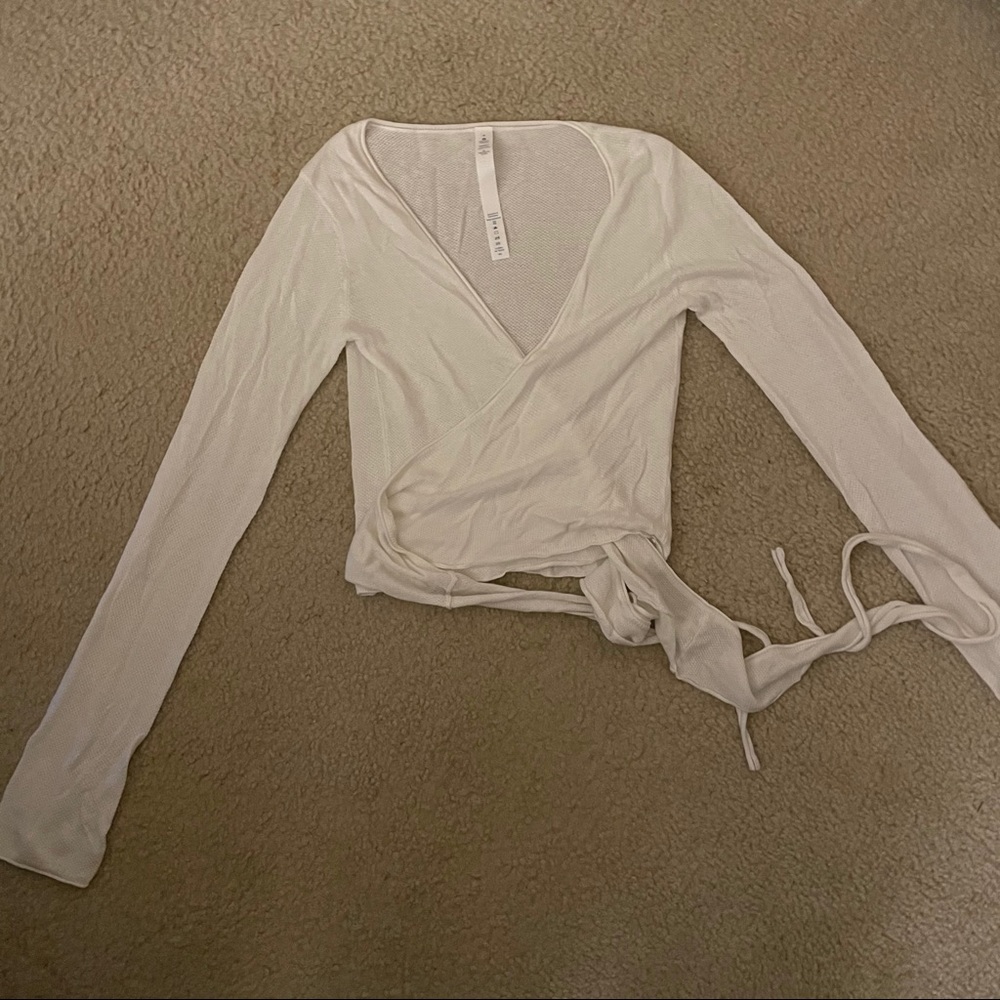 Lululemon top
